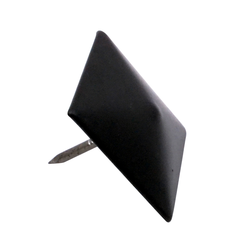 Clavo Negro