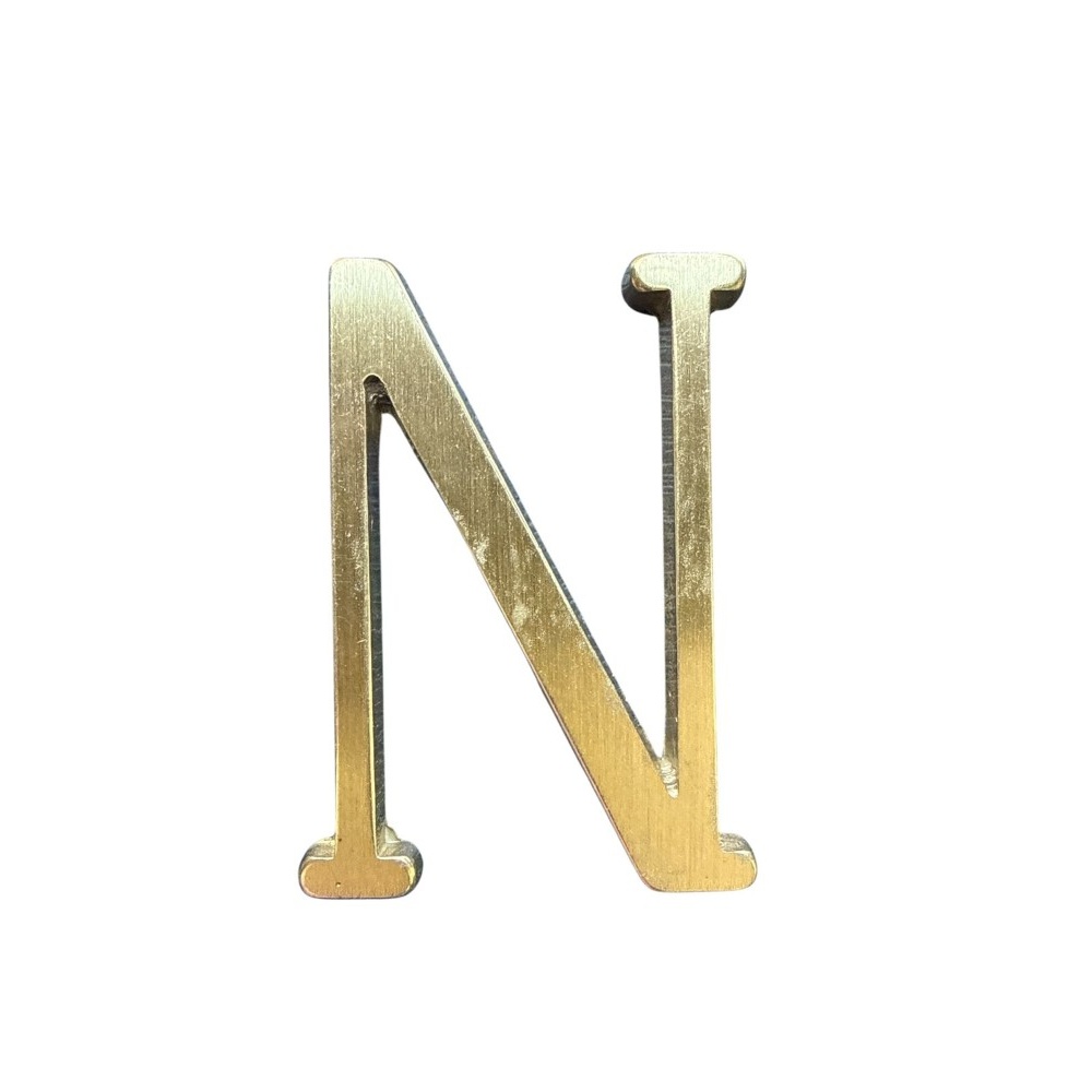 Letra N 3 cms  Bronce  Satinado